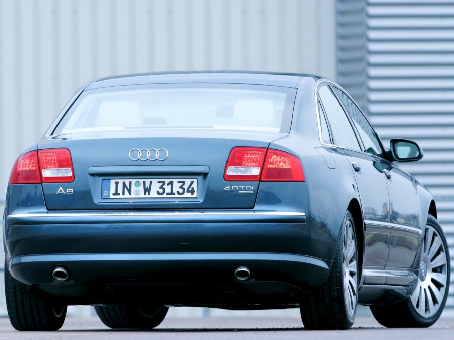  Audi A8 4.0 TDI Quattro (D3) 2003 года  (фото 12 из 13)
